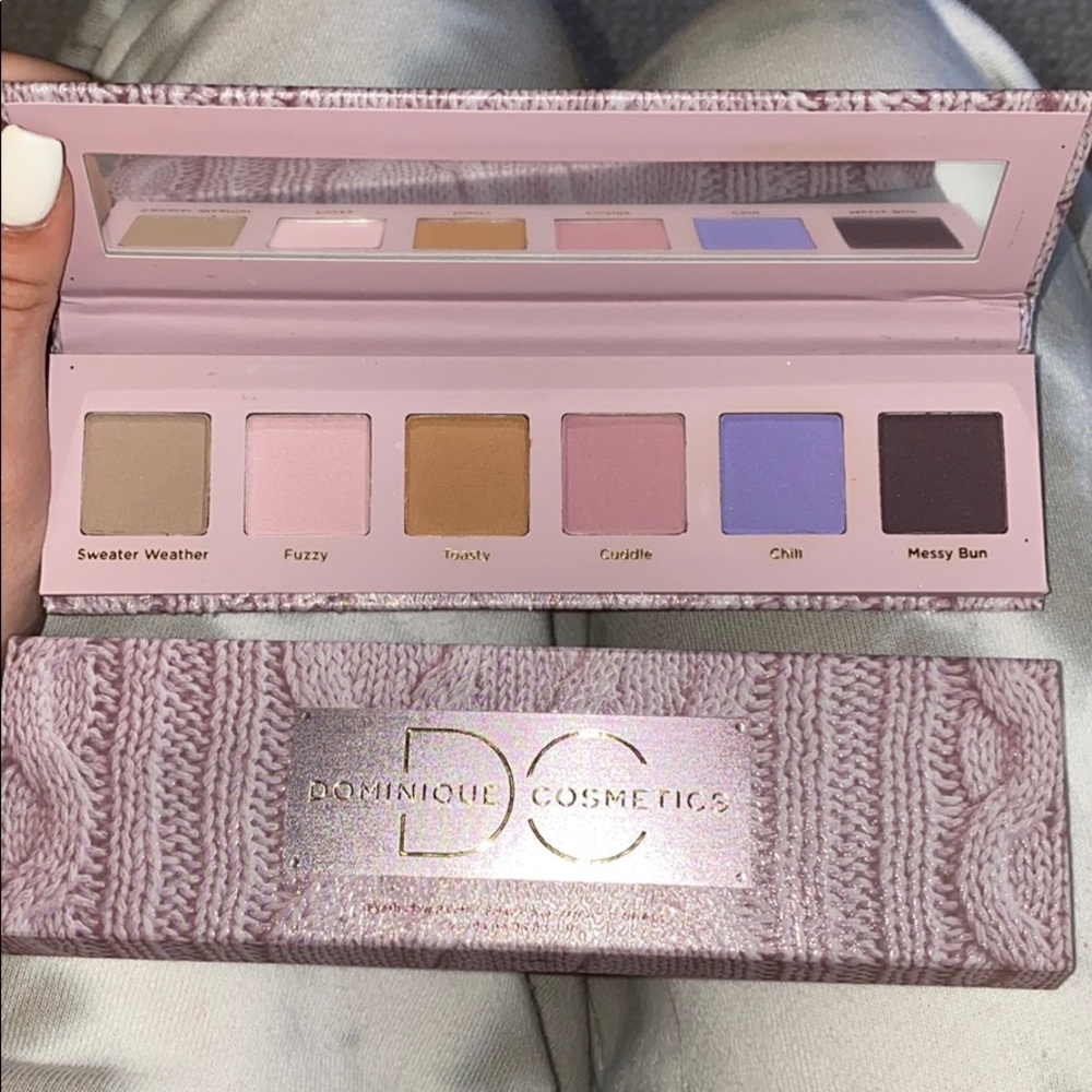 Eyeshadow palette